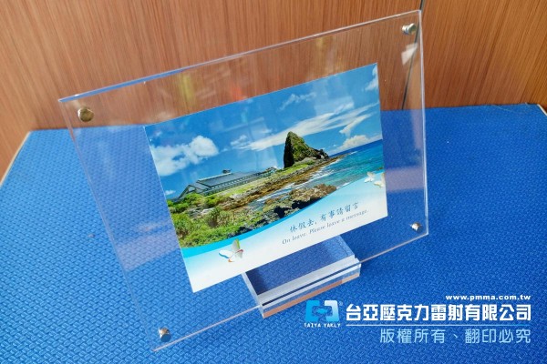 11.文具書籍、OA辦公用品架